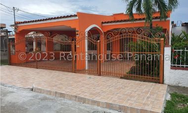 Venta de Casa en Campo Limberg