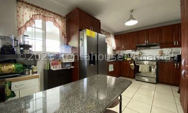 Venta de Casa en Brisas del Golf
