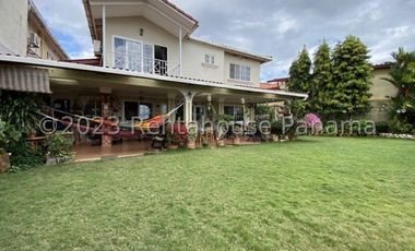 Venta de Casa en Brisas del Golf