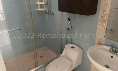 Venta de Casa en Brisas del Golf 23-1----