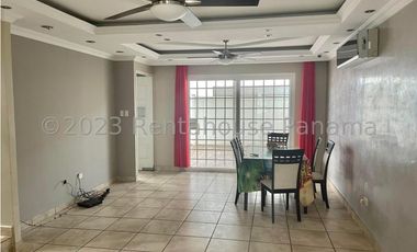 Venta de Casa en Brisas del Golf 23-1----