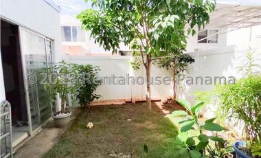 Venta de Casa en Brisas del Golf 23-9188