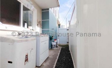 Venta de Casa en Brisas del Golf 23-9188