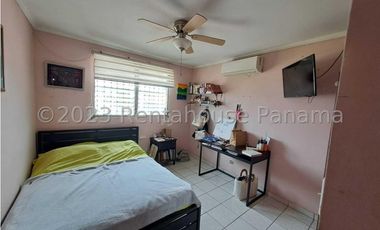 Venta de Casa en Altos de Panama  24-43