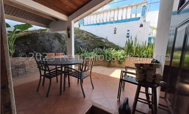 Venta de Casa en Altos de Panama  24-43