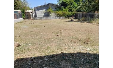 SE ALQUILA CASA EN CHITRE