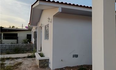 SE ALQUILA CASA EN CHITRE
