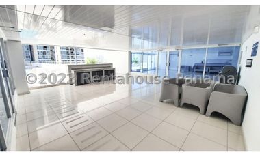 Venta de Apartamento en Carrasquilla 24-1681