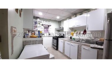 Venta de Casa en Las Cumbres 24-2667