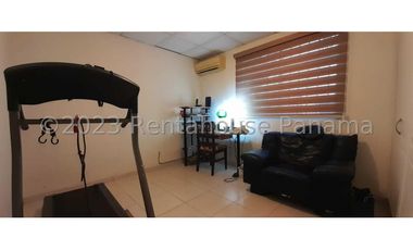 Venta de Casa en Las Cumbres 24-2667