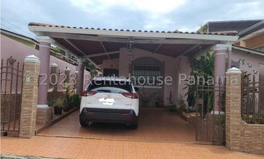 Venta de Casa en Las Cumbres 24-2667