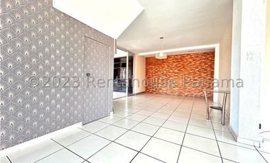 Venta de Casa en Altos de Panama 23-9223