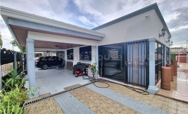 Venta de Casa en Campo Limberg 24-4375