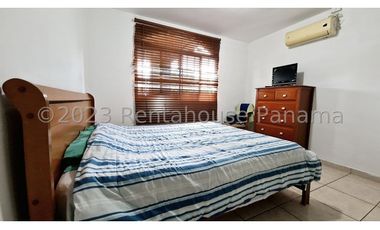 Venta de Casa en Brisas del Golf 24-4233