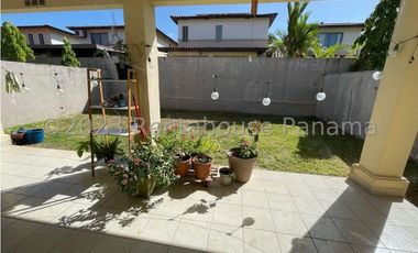 Venta de Casa en Panama Pcifico 24-4306