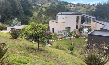 VENTA CASA INDEPENDIENTE EL RETIRO LOTE AMPLIO