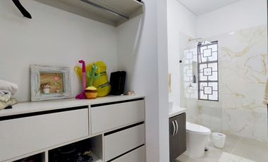 VENTA CASA INDEPENDIENTE EL RETIRO LOTE AMPLIO