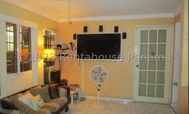Venta de Casa en El Bosque 24-2105