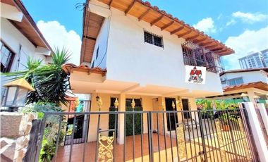 Venta de Casa en Hato Pintado 22-559
