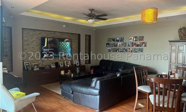 Venta de Casa en Chanis 23-7892