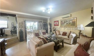 Venta de Casa en Hato Pintado 24-1811