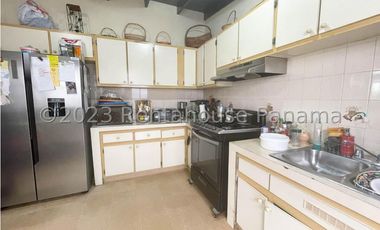 Venta de Casa en Hato Pintado 24-1811