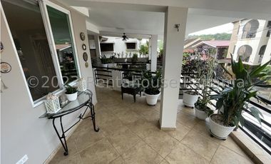 Venta de Casa en Villa de Las Fuentes 24-5022