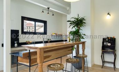 Venta de Apartamento en Casco Antiguo 23-4237