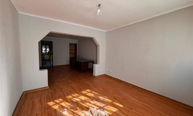 Casa en Arriendo en Entre Walker Martines y San José