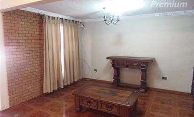 Casa en Arriendo en CIUDAD SATELITE Alcazar Poniente con Segunda Transversal