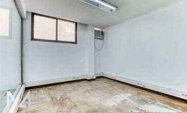 Oficina en Arriendo en Metro Santa Lucía / La Moneda