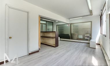 Oficina en Arriendo en Metro Santa Lucía / La Moneda