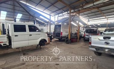 Industrial a pasos Autopista Central altura Zapadores