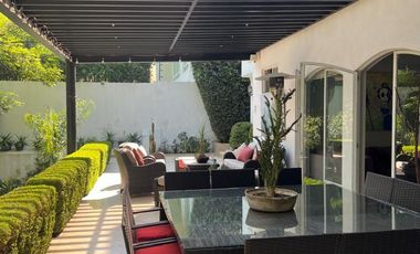 CASA EN VENTA EN BOSQUE DE LAS LOMAS