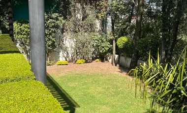 CASA EN VENTA EN BOSQUE DE LAS LOMAS