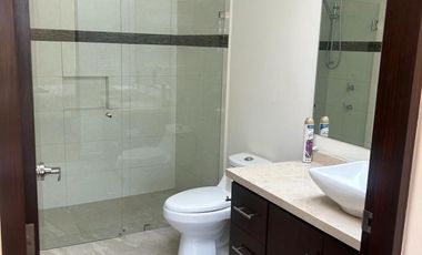 VENTA DE CASA EN FRACCIONAMIENTO 6aSECCION DE LOMAS VERDES