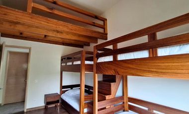 Casa en Renta moderna con vista al lago