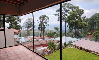 Espectacular casa en renta dentro de Residencial en Avándaro, Valle de Bravo