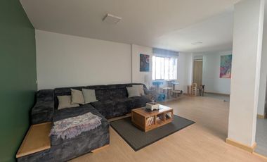 AMPLIA  PROPIEDAD 580 m2 CON GALPONES Y DEPARTAMENTO