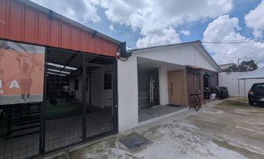 AMPLIA  PROPIEDAD 580 m2 CON GALPONES Y DEPARTAMENTO