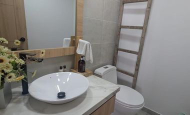 AMPLIA  PROPIEDAD 580 m2 CON GALPONES Y DEPARTAMENTO