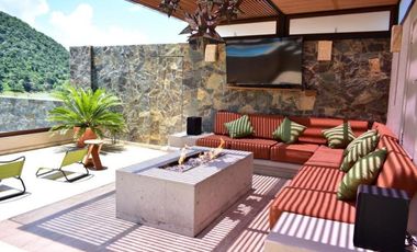 CASA EN RENTA CON VISTA AL LAGO EN VALLE DE BRAVO