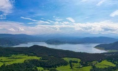 VENTA DE RANCHO EN VALLE DE BRAVO.