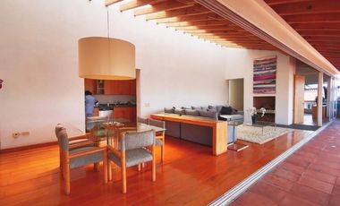 Casa en Renta en Valle de Bravo, con Vista Panorámica.