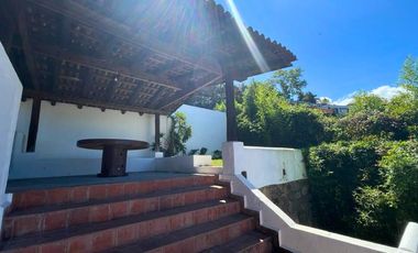 Casa en renta en Avándaro en condominio con vista al Lago