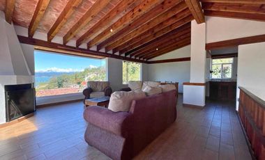 Casa en renta en Avándaro en condominio con vista al Lago