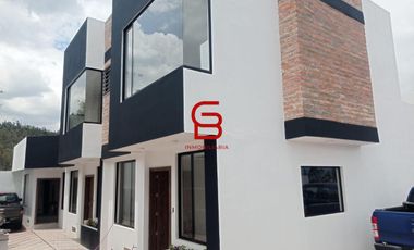 VENDO CASA 2 DORMITORIOS CON ESTUDIO-BALCON Y TERRAZA  A 5 MINUTOS UDLA PARK- NAYON