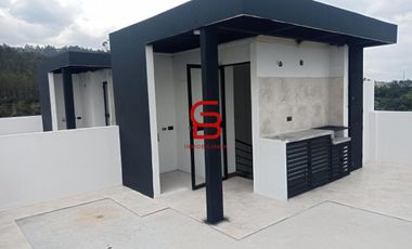 VENDO CASA 2 DORMITORIOS CON ESTUDIO-BALCON Y TERRAZA  A 5 MINUTOS UDLA PARK- NAYON