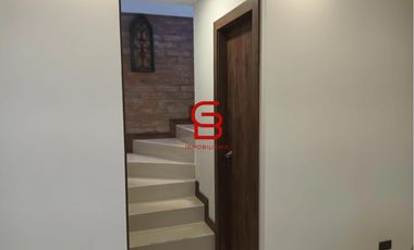 VENDO CASA 2 DORMITORIOS CON ESTUDIO-BALCON Y TERRAZA  A 5 MINUTOS UDLA PARK- NAYON