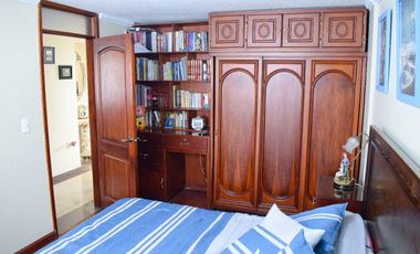 VENTA AMPLIA Y HERMOSA CASA, SAN ANTONIO DE PICHINCHA